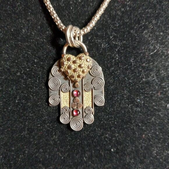 Hand of Fatima Signed Limor 925 Necklace and Pendant - Picture 3 of 7